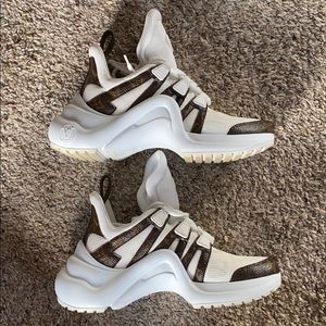 Louis vuitton archlight white and monogram sneaker